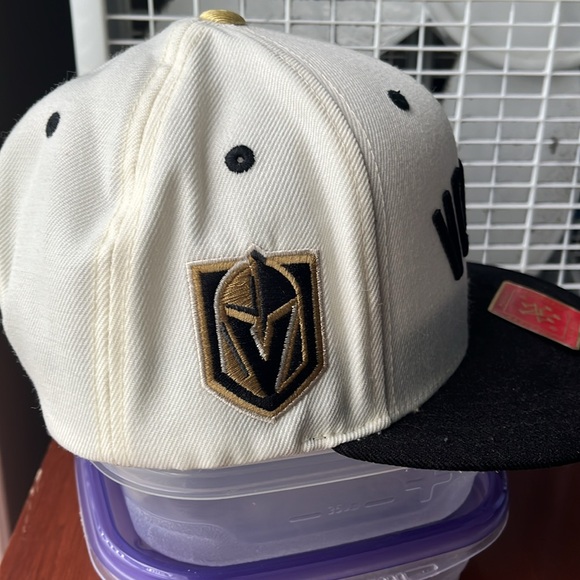 Vegas Golden Knights SnapBack Hat - Picture 3 of 3